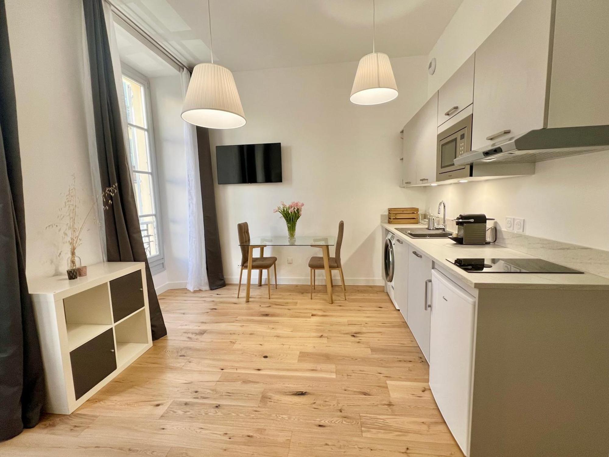 Confortable Central Studio To Discover Ница Екстериор снимка